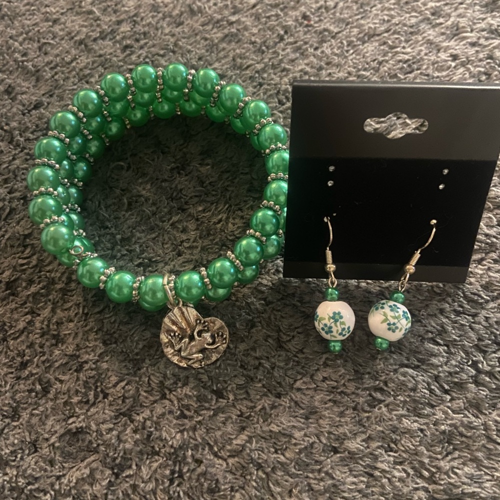 Handcrafted Frog charm bracelet and earrings set with green pearls